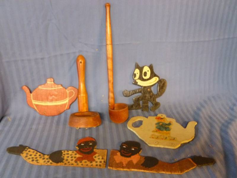 lot 244 image: Vintage Decoration