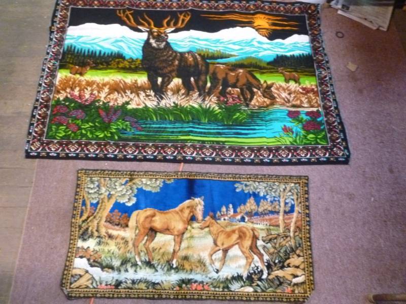lot 255 image: Vintage Wall Tapestry