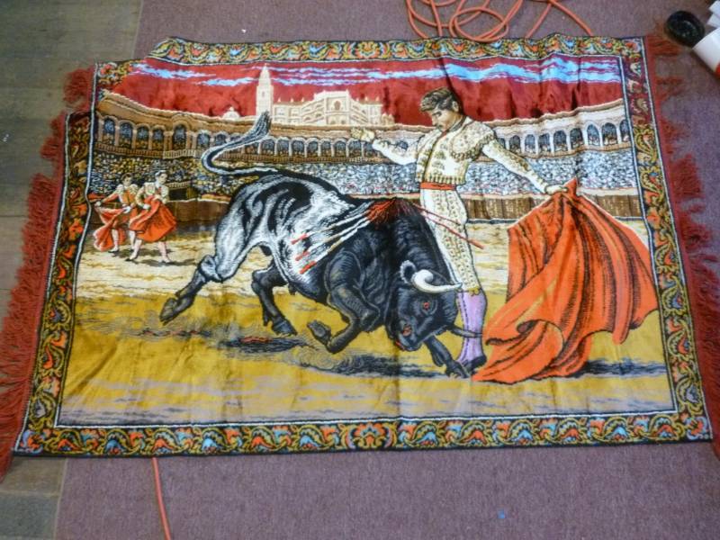 lot 256 image: Vintage Wall Tapestry