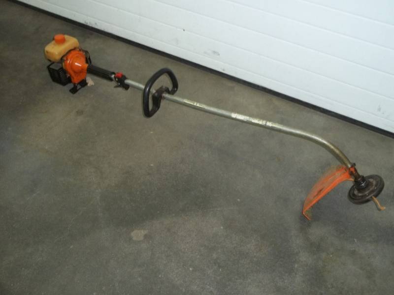 String Trimmer, Consignor states need carb kit