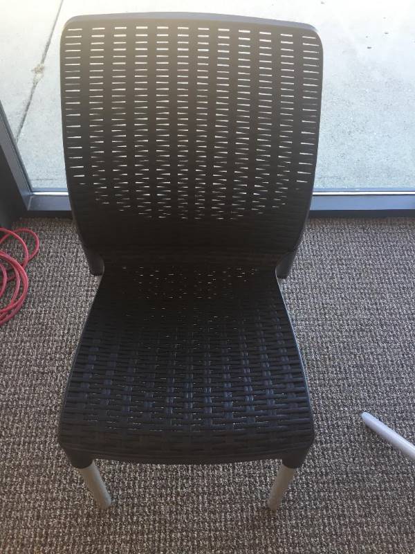 lot 26 image: New 3 piece Patio Set