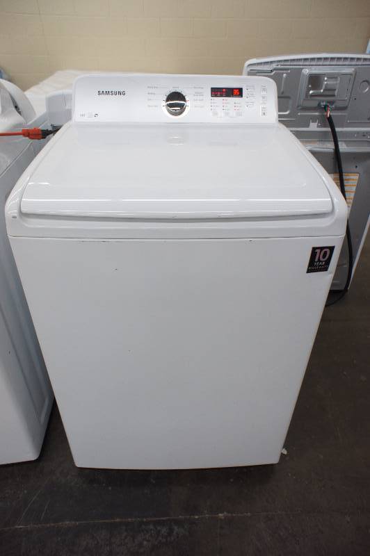 lot 56 image: PREVIOUSLY OWNED - Scratch and Dent - Samsung Model # (WA400PJHDWR) Top-Loading Washer - 4 cu ft - White Color -    Tested Works - MSRP $ 999.99