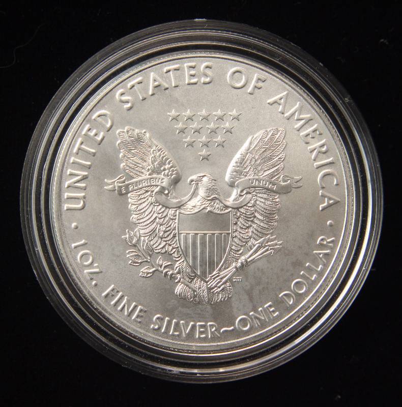 2016 AMERICAN SILVER EAGLE 1 TROY OZ. .999 FINE SILVER DOLLAR IN AIRTITE HOLDER