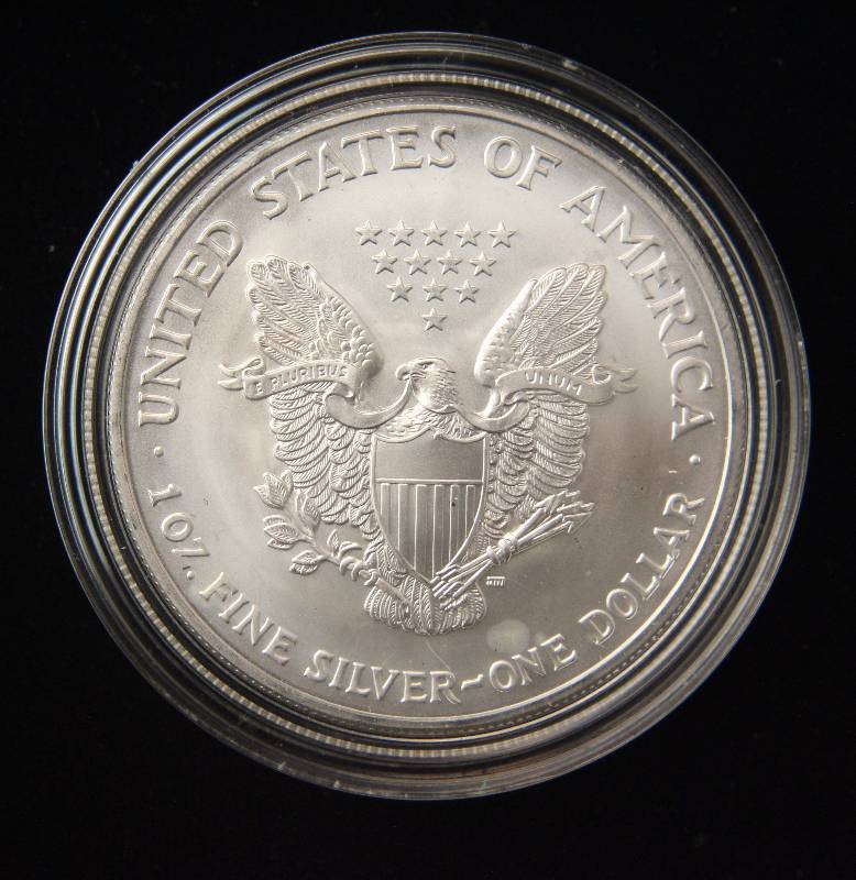 2003 AMERICAN SILVER EAGLE 1 TROY OZ. .999 FINE SILVER DOLLAR IN AIRTIGHT