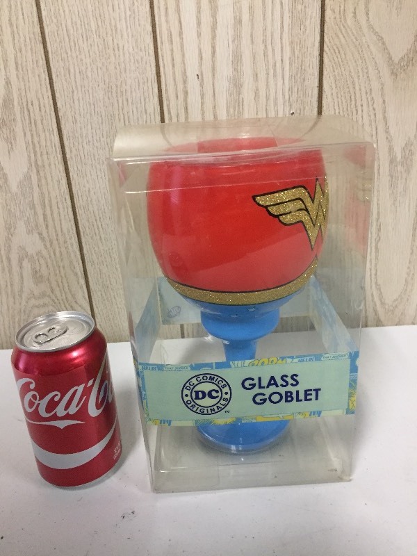 lot 66 image: DC Comics Glass Goblet