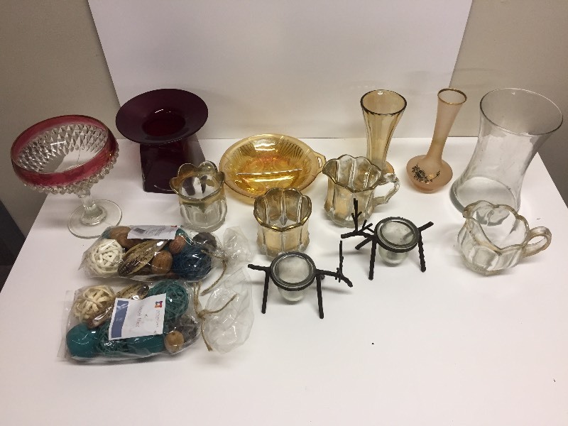 lot 112 image: Vases, Candleholders, Vase Filler