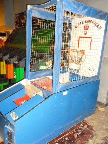 SnS Auctions # 290 Arcade & Amusement equipment