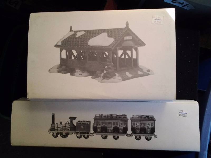 2-Dept 56 Heritage Village Collection