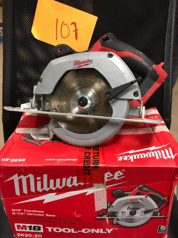 lot 107 image: Milwaukee M18 18-Volt Lithium-Ion 6-12 in. Cordless Circular Saw (Tool-Only) Model # 2630-20 used in working condition