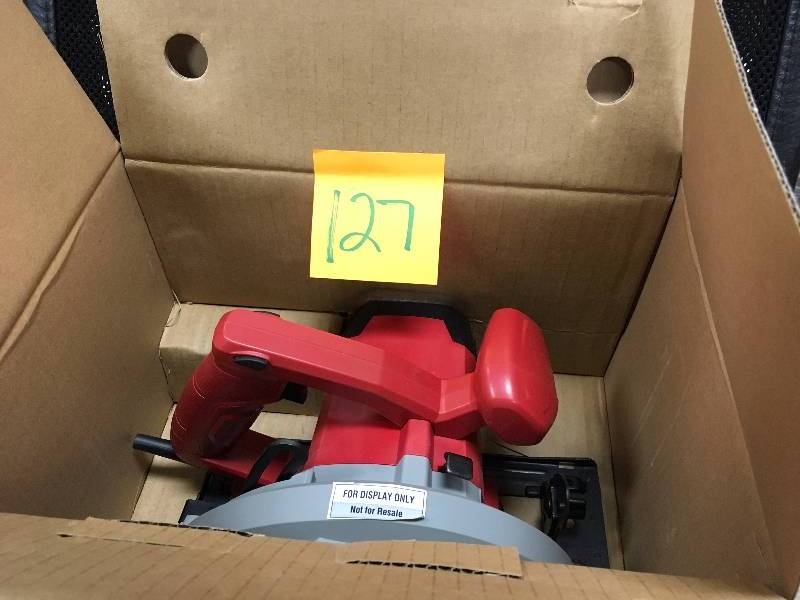 lot 127 image: Skil 13 Amp Corded Electric 7-1 4 in. Circular Saw Model # 5585-01 like new working condition