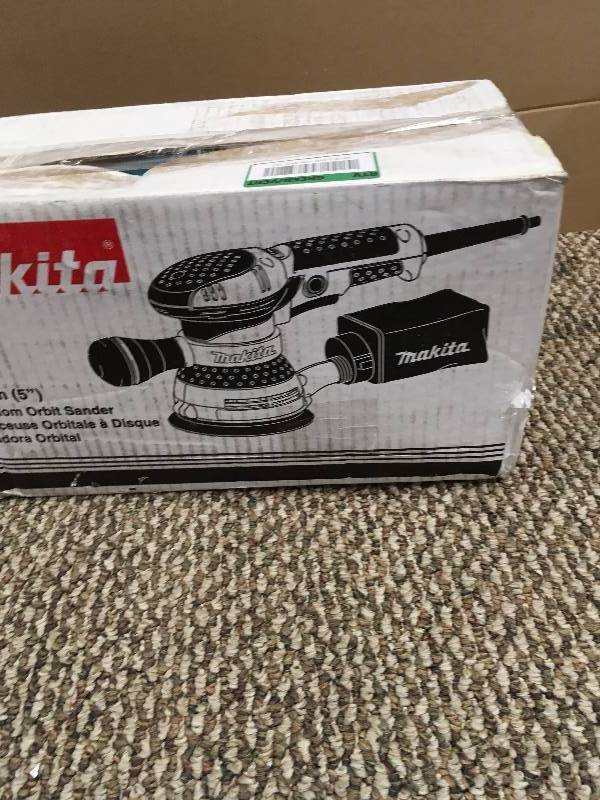 lot 35 image: Makitas 5-Inch Random Orbit Sander with variable speed (model BO5041K, with case)niot used