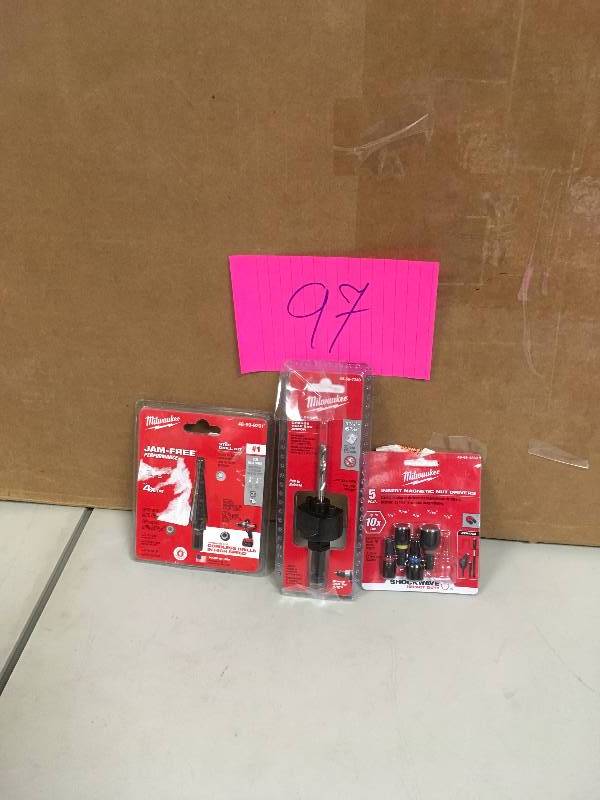 lot 97 image: Assorted Milwaukee tools
