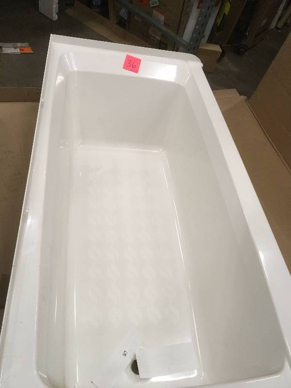 lot 36 image: Swan Veritek Bathtub With Left-hand Drain, 30 D X 60 W In., White slight damage on corner