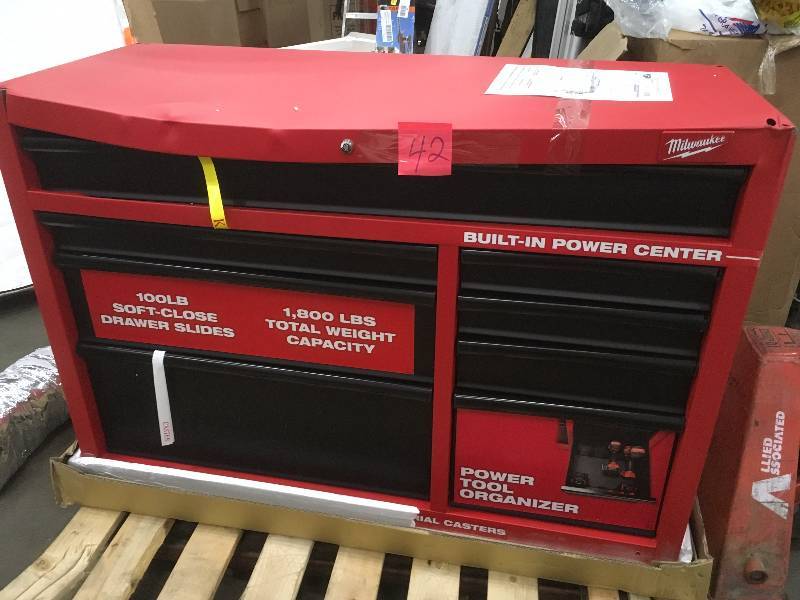 lot 42 image: Milwaukee 46 in. 8-Drawer Rolling Steel Storage Cabinet, Red and Black dented on top