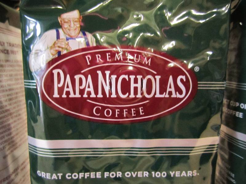 lot 28 image: Lot of 3 Bags Papa Nicholas Premium...