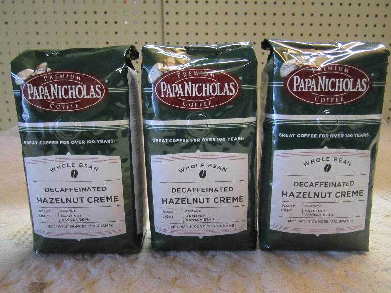 lot 34 image: Lot of 3 Bags Papa Nicholas Premium...