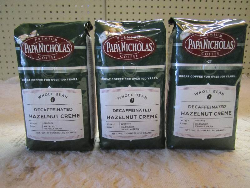 lot 39 image: Lot of 3 Bags Papa Nicholas Premium...