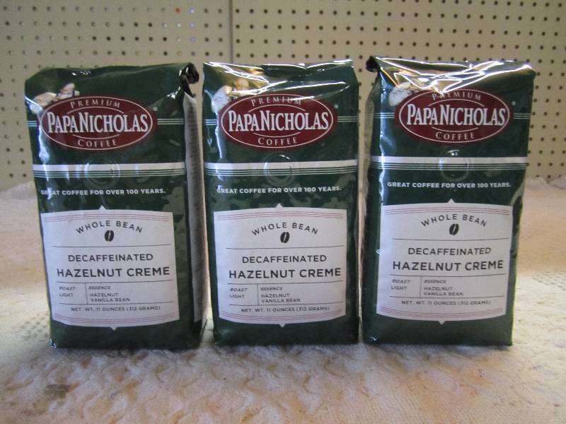 lot 43 image: Lot of 3 Bags Papa Nicholas Premium...