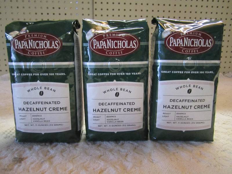 lot 49 image: Lot of 3 Bags Papa Nicholas Premium...