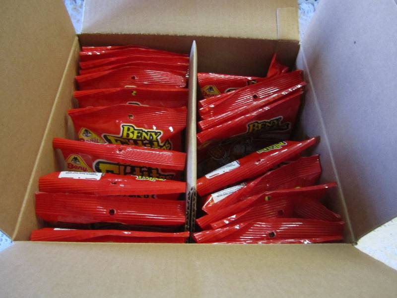 lot 79 image: Case of 24 Bags Beny Elotitos Pinea...