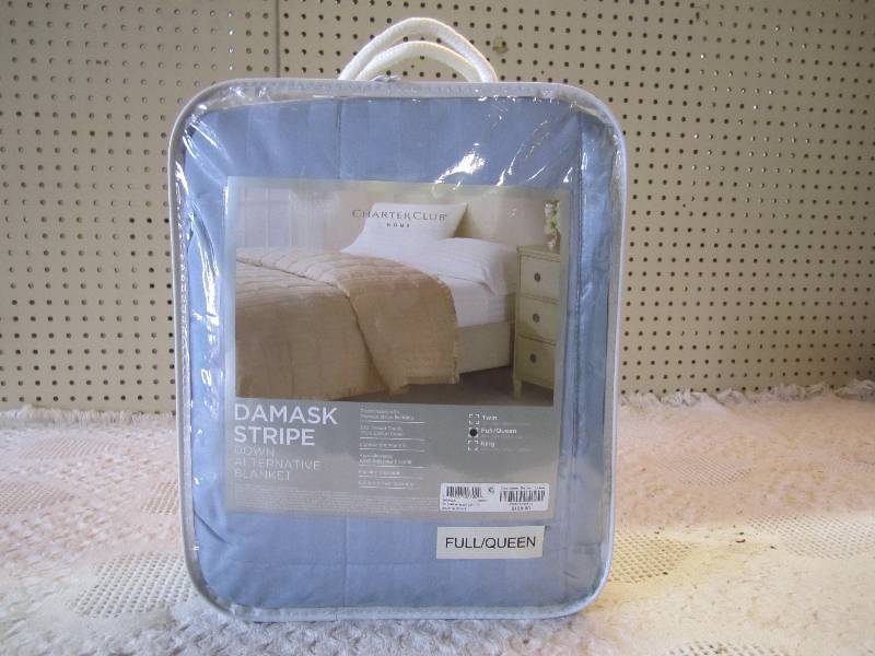 lot 101 image: Charter Club Damask Stripe Down Alt...