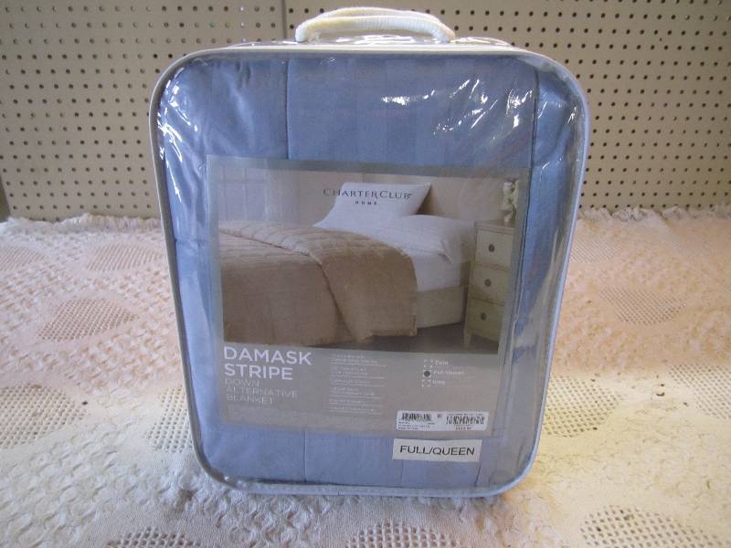 lot 104 image: Charter Club Damask Stripe Down Alt...