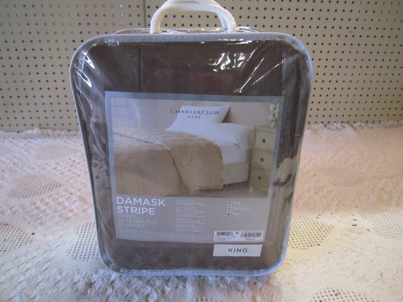 lot 107 image: Charter Club Damask Stripe Down Alt...
