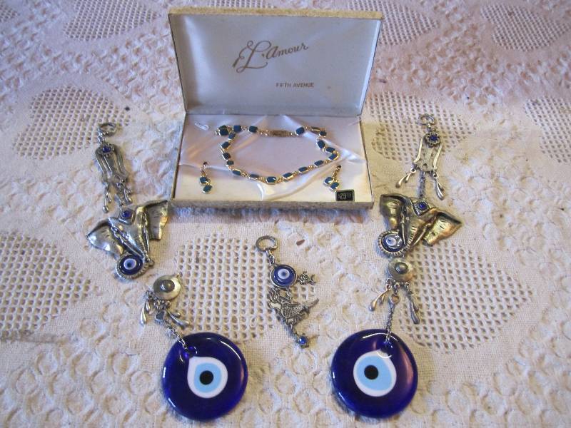 lot 161 image: Misc Jewelry etc....