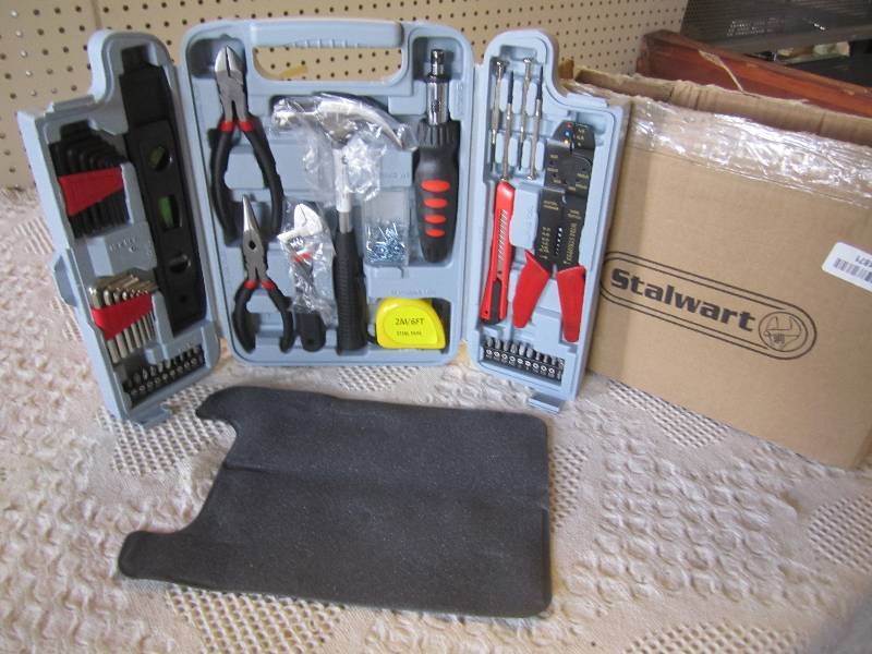 lot 185 image: Stalwart Portable Tool Kit ...