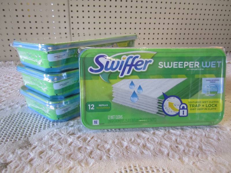 lot 218 image: Lot of 4-12 count Swiffer Sweeper W...