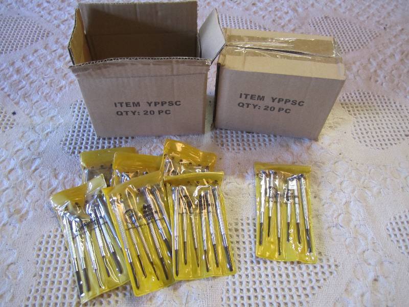 lot 239 image: Lot of 40 - 6pc Micro Screwdriver S...