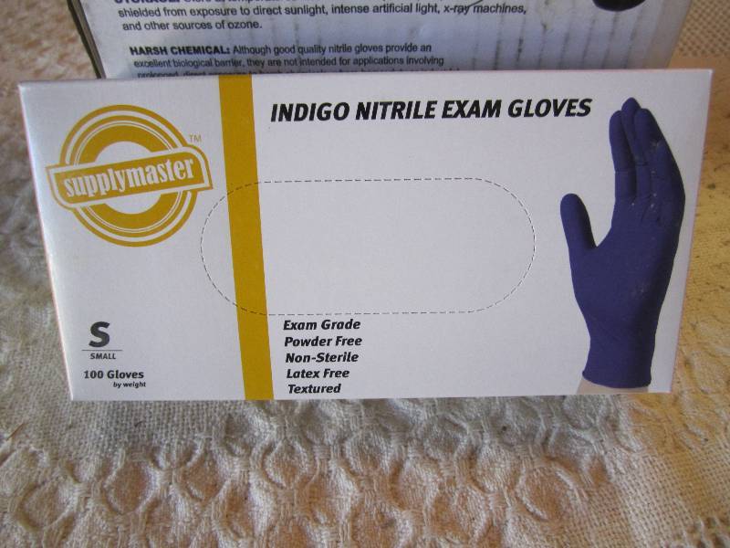 lot 249 image: Case of 400 Indigo Nitrile Exam Glo...