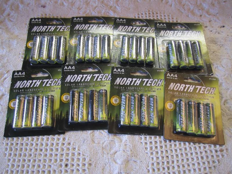 lot 250 image: Lot of 8 - 4 packs North Tech Solar...