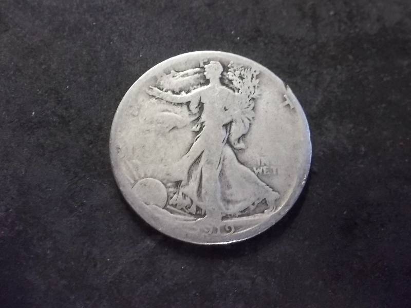 lot 64 image: 1919 S Walker Half Dollar