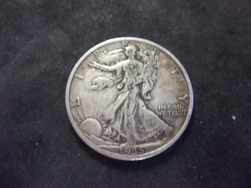 lot 75 image: 1935  Walker Half Dollar