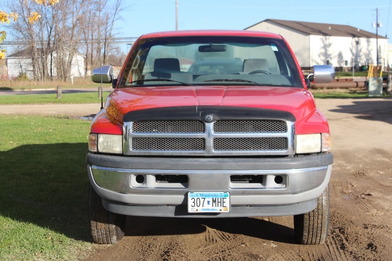 lot 1925 image: 1996 Dodge Ram 1500 Laramie SLT 4x4 - 130,073 Miles