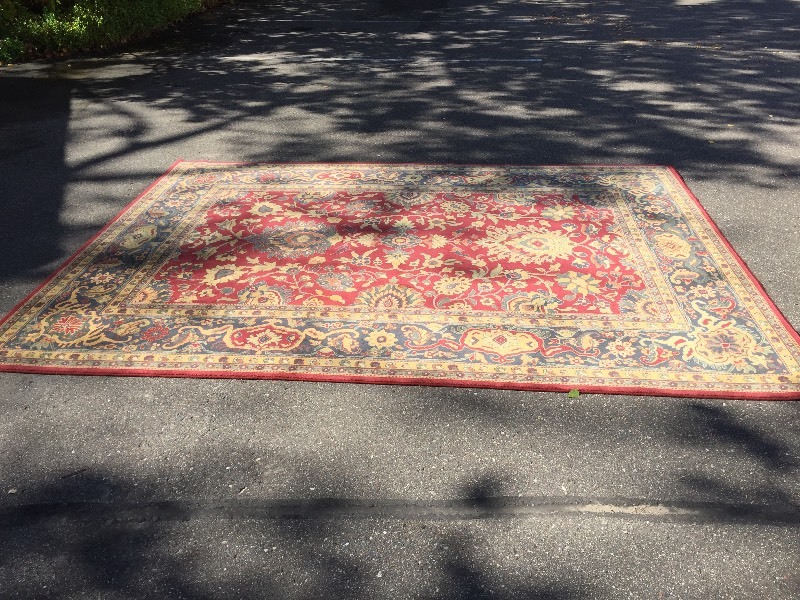 lot 2 image: Rug  Note Size Change