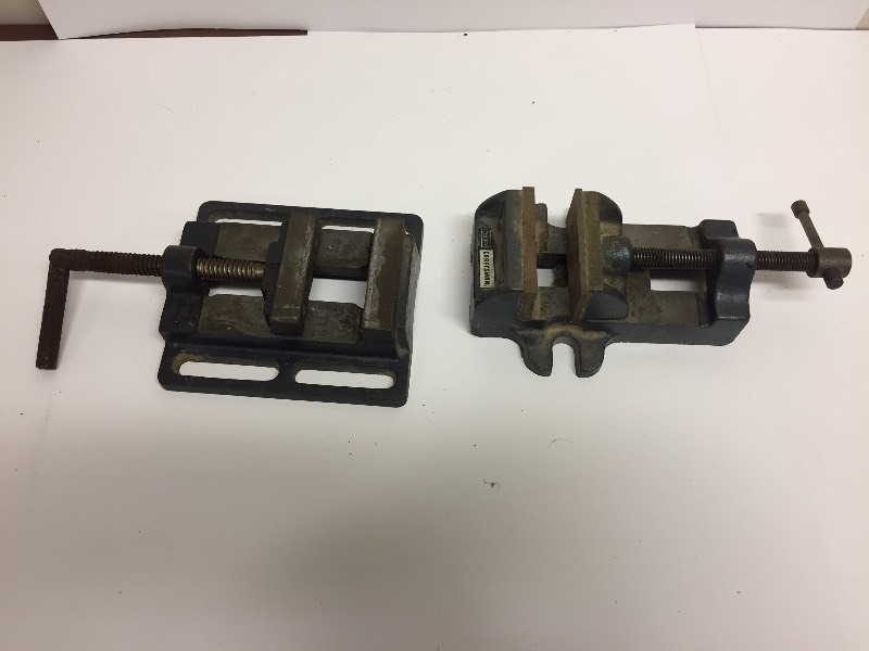 lot 18 image: Vises - Sears Craftsman