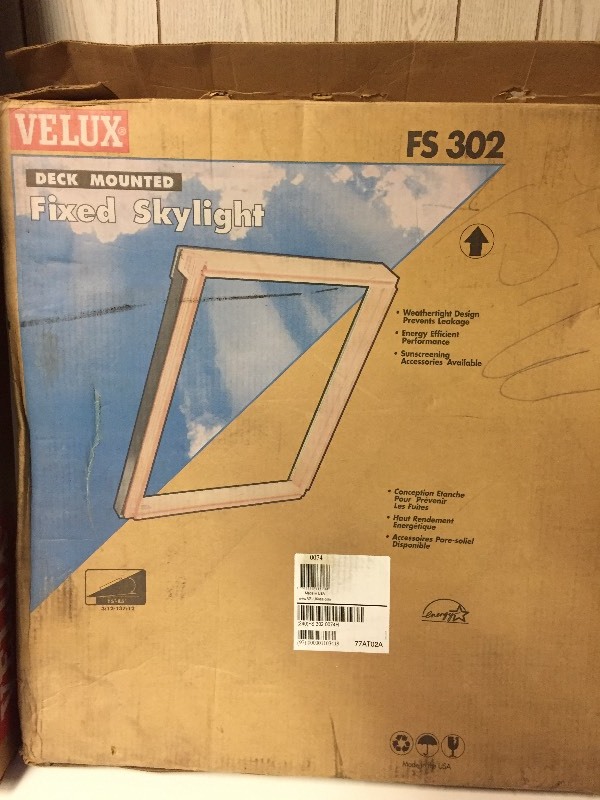 lot 10 image: Skylight & Flashing Kit - New Velux