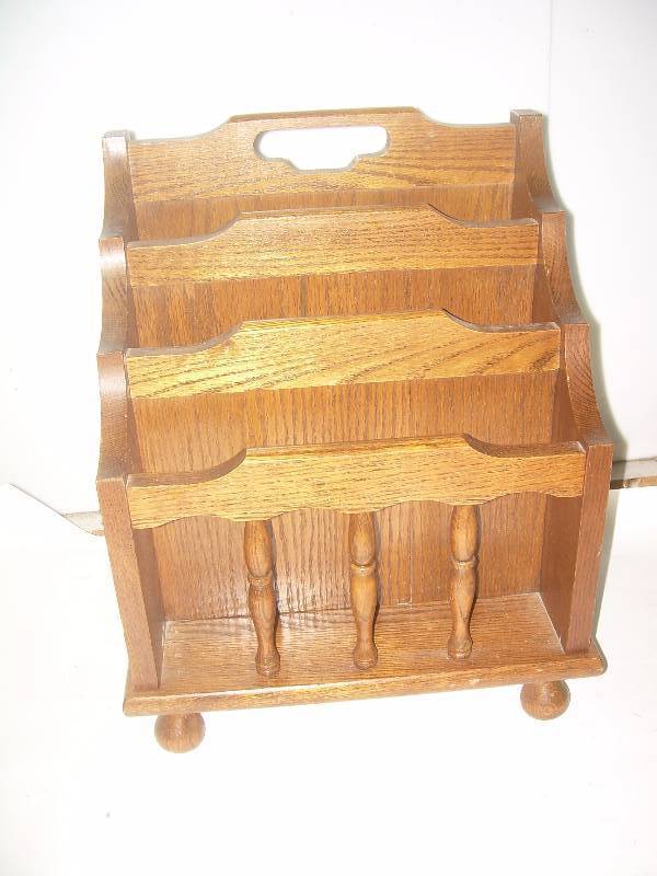 MAGAZINE RACK