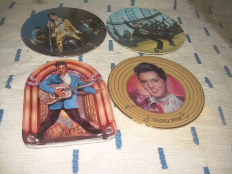 4 COLLECTIBLE ELVIS PLATES