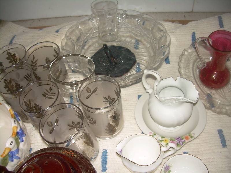 VINTAGE GLASSWEAR