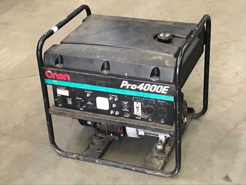 lot 4 image: Onan Generator