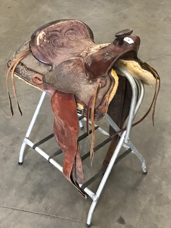 lot 40 image: Simco Saddle