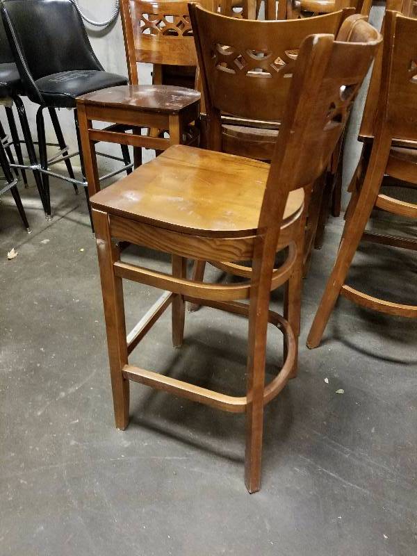 lot 11 image: Bar Stool Wood Chair