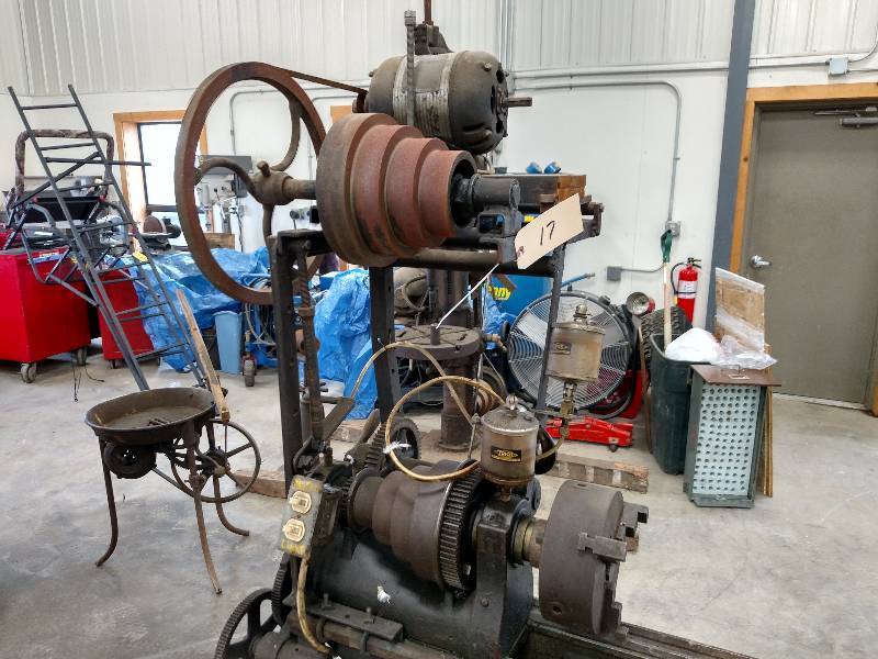 lot 17 image: Southbend Lathe, 13 Swing, 64 Cen...