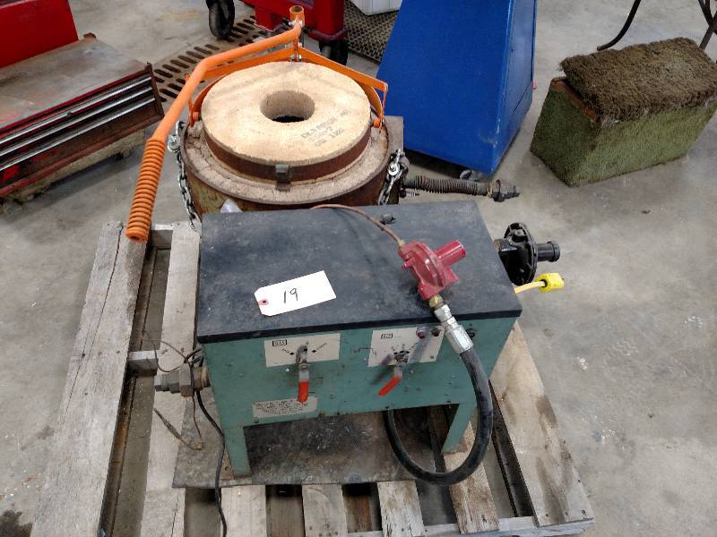 lot 19 image: Johnson F-900-N-S Natural Gas Furna...