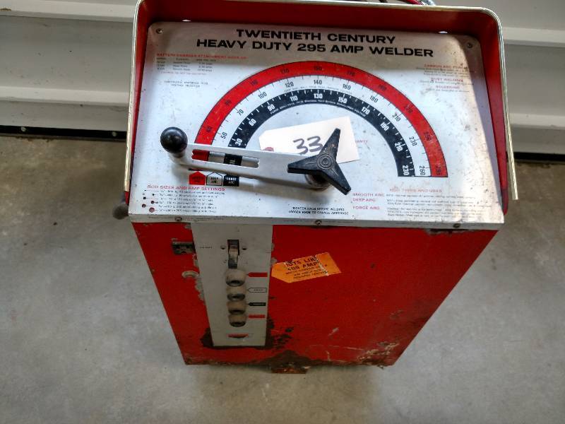 lot 33 image: Century Heavy Duty 295 Amp Stick We...