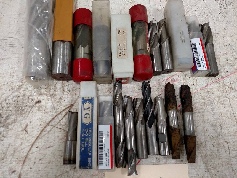 lot 126 image: Asstd End Mills, 58-1 14...