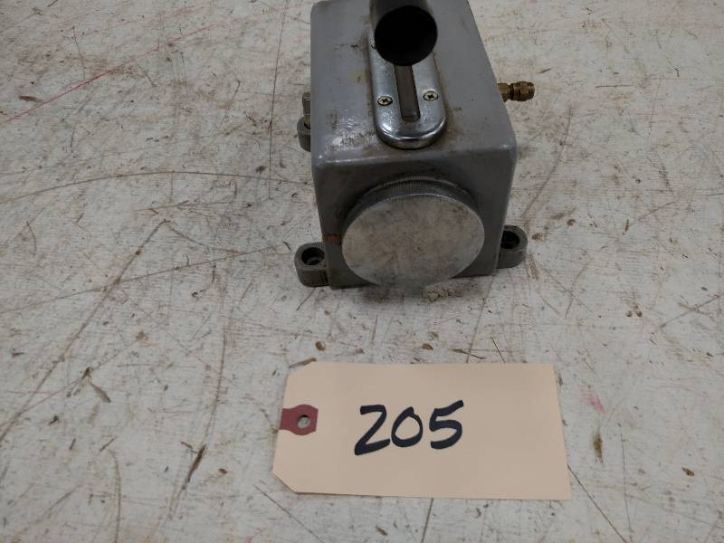 lot 205 image: One-Shot Lube Pump...